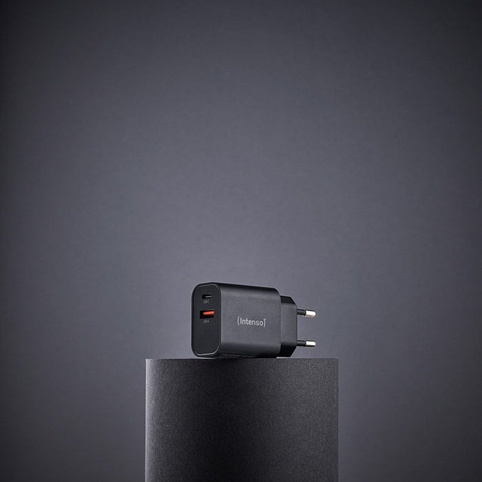EAN 4034303035915 - Intenso 7803010 adaptador e inversor de corriente Interior 30 W Negro imagen 7