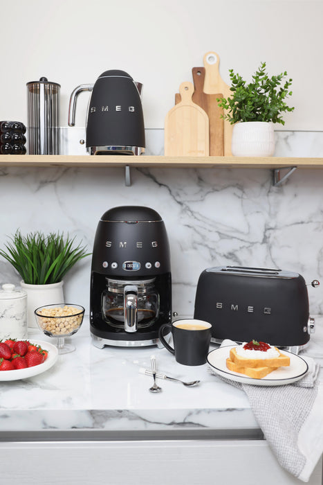 EAN 8017709290757 - Smeg TSF01BLMEU tostadora 6 2 rebanada(s) 950 W Negro imagen 16