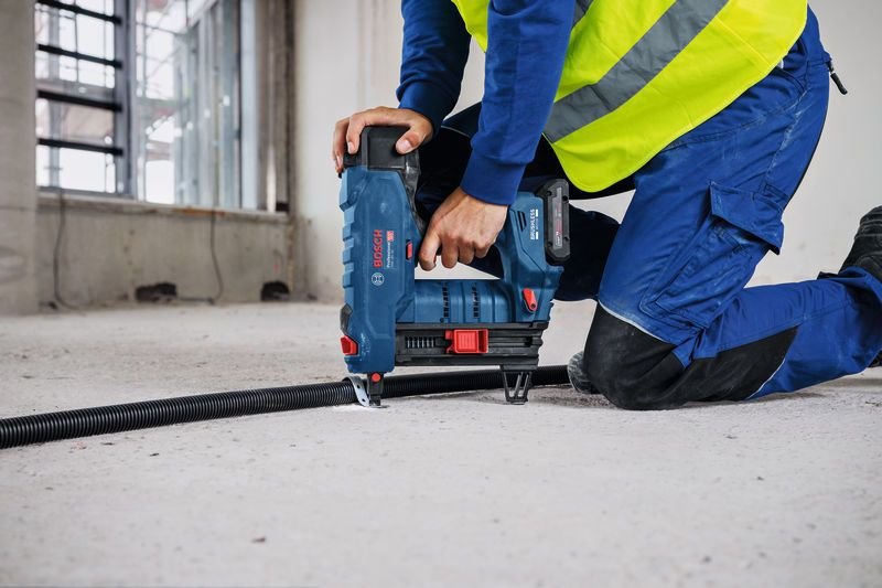 Bosch Professional Gnb 18v-40, 06019l7005, Nagler Azul/Negro