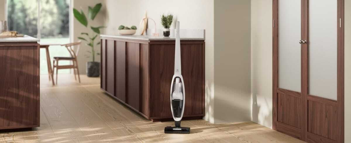 EAN 7332543973200 - Electrolux ES52CB18SH Aspiradora escoba 2 en 1 Batería Secar Ciclónico, Espuma, Filtro postmotor Sin bols imagen 8