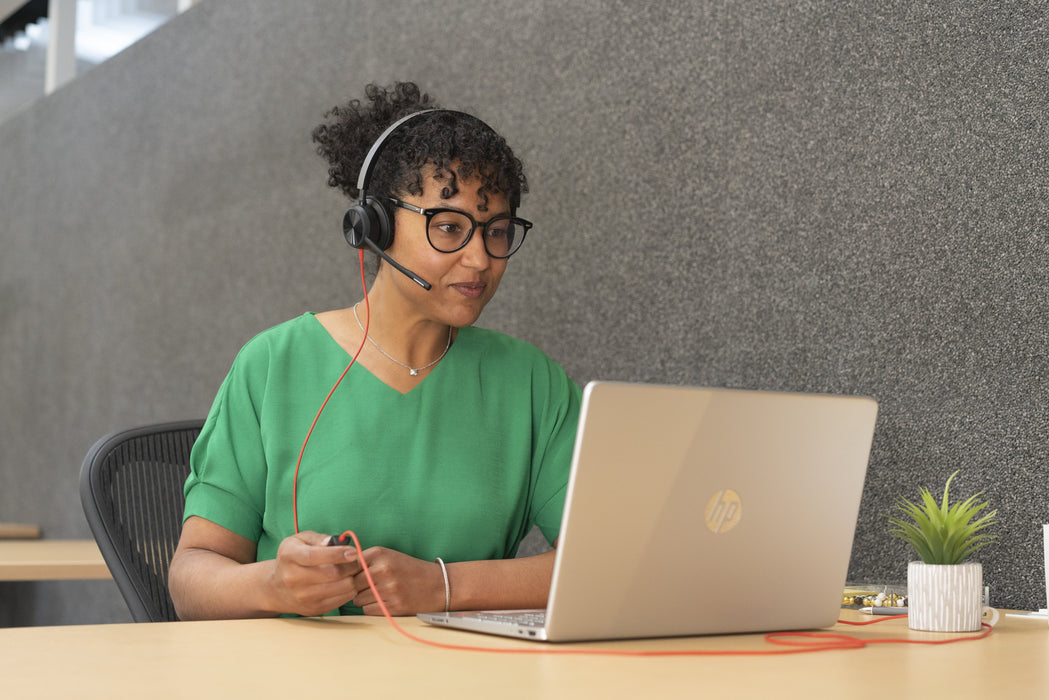 EAN 0197498429267 - HP Poly Blackwire 8225 Stereo Microsoft Teams Certified USB-C Headset +USB-C/A Adapter Alámbrico Diadema  imagen 9