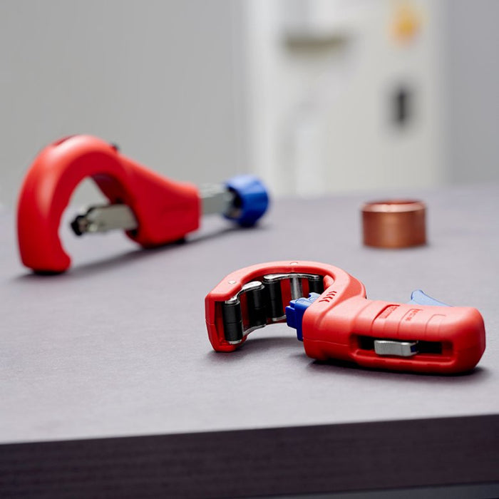 EAN 4003773087809 - Knipex 90 23 01 BK cortatubos manual Cortador para tubos imagen 24
