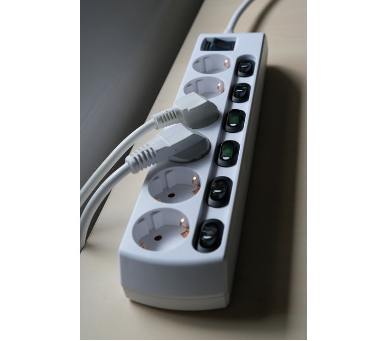 EAN 4007123667499 - Brennenstuhl 1153110126 base múltiple 2 m 6 salidas AC Interior Blanco imagen 7