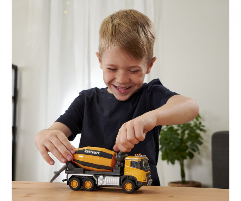 EAN 3467452068229 - Majorette Volvo Truck Cement Mixer imagen 3
