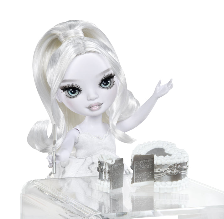 Muñeca Natasha Fashion Doll Girls Night Shadow High