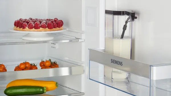 Cafetera Siemens Integral Tq515d09 Totalmente Automática Eq500, Múltiples Especialidades De Café, Espumador De Leche, Recipiente Para Leche Integrado, Función Principal Doble, Limpiador A Vapor