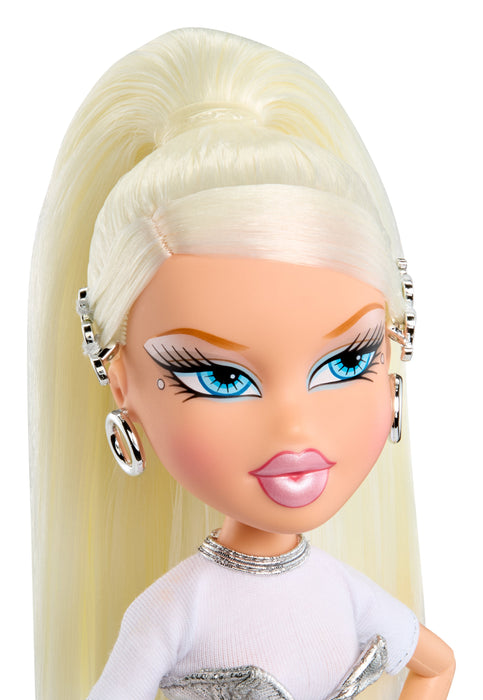 Muñeca Cloe + Charmz Stylin Bratz