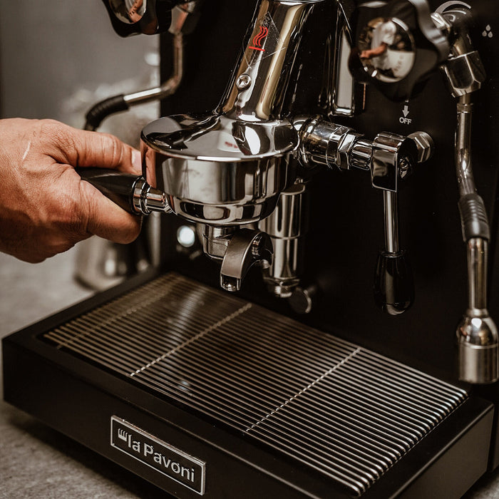 EAN 8010072252087 - la Pavoni LPSCCB01EU cafetera eléctrica Semi-automática Máquina espresso 2,9 L imagen 8