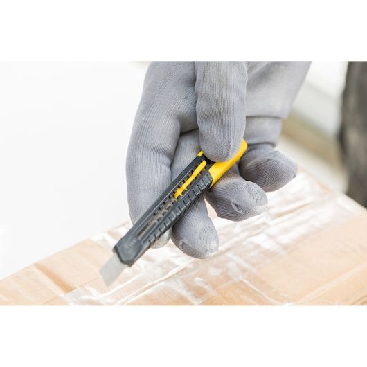 EAN 3253561101502 - Stanley 1-10-150 cúter Negro, Amarillo Cúter de cuchillas intercambiables imagen 6