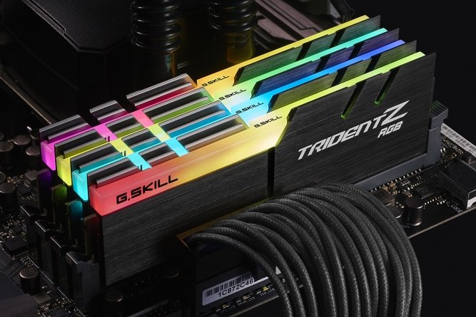EAN 4713294220608 - G.Skill Trident Z RGB (For AMD) F4-3200C16Q-32GTZRX módulo de memoria 32 GB 4 x 8 GB DDR4 288-pin DIMM imagen 5