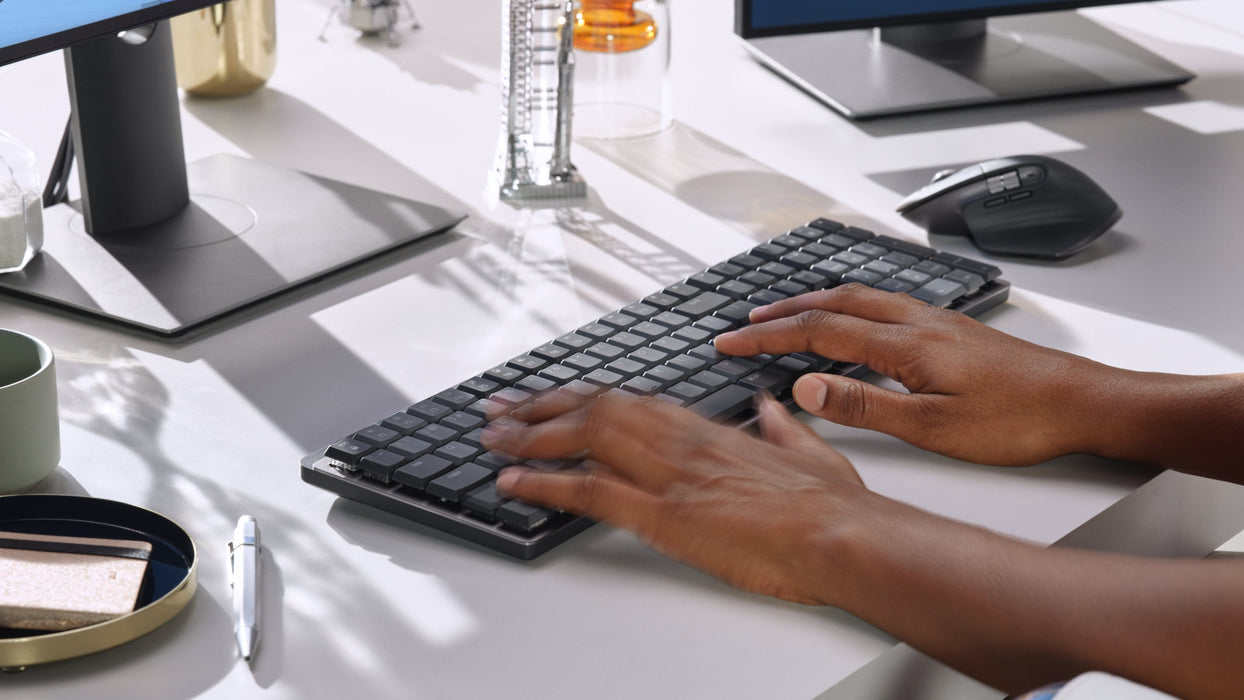 EAN 5099206103054 - Logitech Master 920-010752 teclado Oficina RF Wireless + Bluetooth QWERTZ Suizo Grafito imagen 5