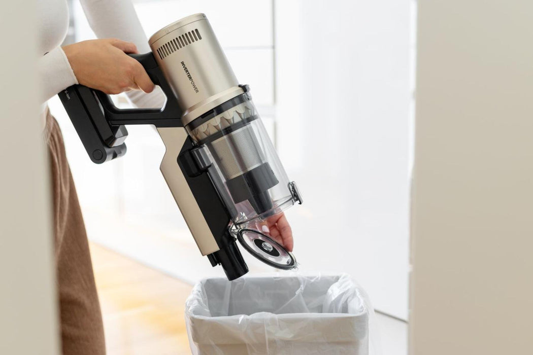 EAN 3838783075857 - Gorenje SVC259441NFGO Aspiradora escoba 2 en 1 Batería Secar HEPA Sin bolsa 0,6 L 350 W Oro imagen 7