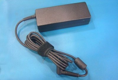 EAN 5711045482151 - HP 684792-001 adaptador e inversor de corriente Interior 65 W Negro imagen 1