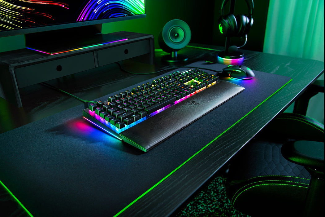 EAN 8887910072387 - Razer BlackWidow V4 teclado Juego USB QWERTY Alemán Negro imagen 5