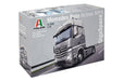 EAN 8001283039055 - Italeri Mercedes Benz Actros MP4 Gigaspace Modelo a escala de camión/tráiler Kit de montaje 1:24 imagen 1