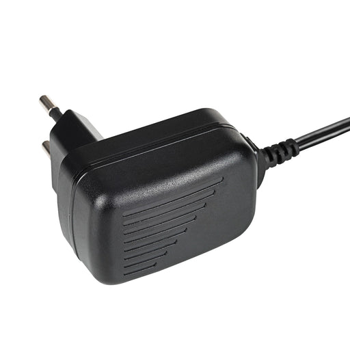 EAN 5901720138019 - Akyga AK-TB-09 adaptador e inversor de corriente Interior 5 W Negro imagen 1