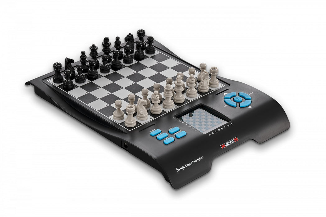 EAN 4032153008004 - Millennium Europe Chess Champion Juego de ajedrez De viaje/ de bolsillo Internacional imagen 6