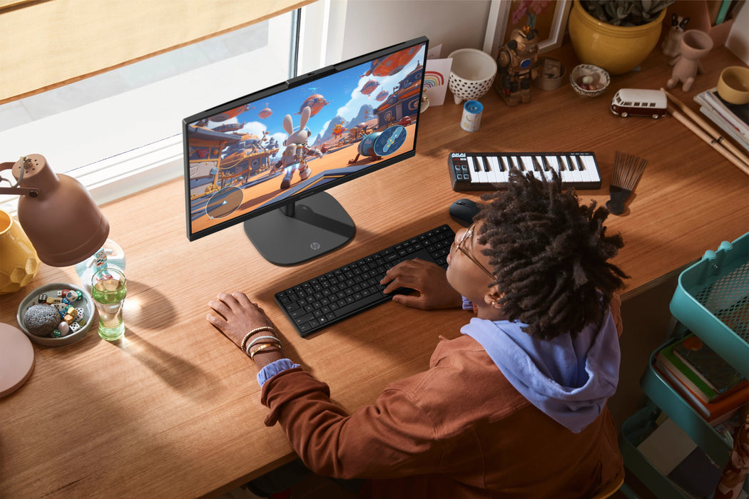 EAN 0199896764889 - HP OmniStudio All-in-One Desktop 24-cu0050ns PC Intel Core 7 240H 60,5 cm (23.8") 1920 x 1080 Pixeles 16  imagen 8