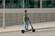 EAN 8720254406480 - Ninebot by Segway KickScooter F2 Pro E Negro 25 kmh imagen 7