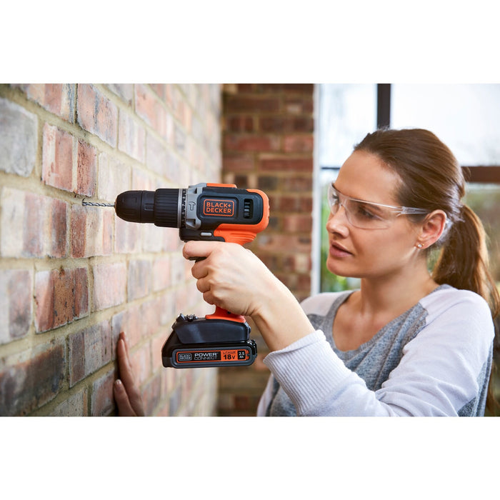 EAN 5035048695258 - Black & Decker BCD003C2K-QW taladro 1400 RPM Sin llave Negro, Rojo imagen 9