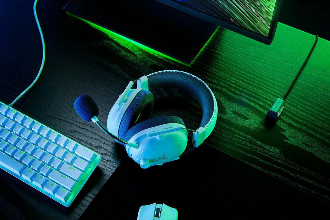 EAN 8887910060681 - Razer BlackShark V2 Pro Auriculares Inalámbrico Diadema Juego Bluetooth Blanco imagen 3
