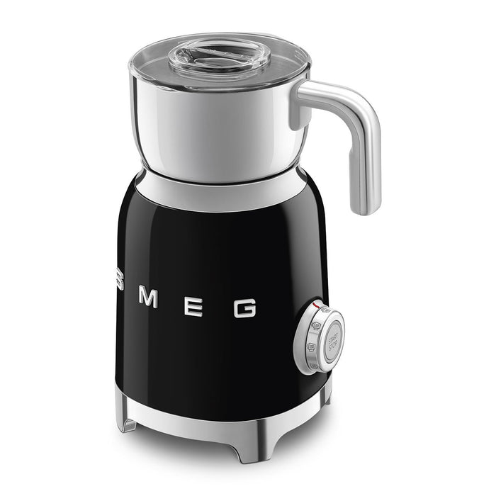 EAN 8017709316082 - Smeg MFF11BLEU espumador o calentador de leche Calentador/espumador de leche automático Negro imagen 3