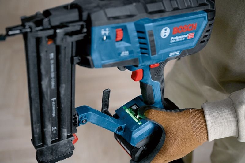 EAN 4053423253009 - Bosch GNH 18V-50 M Professional Pistola de clavos Batería imagen 11