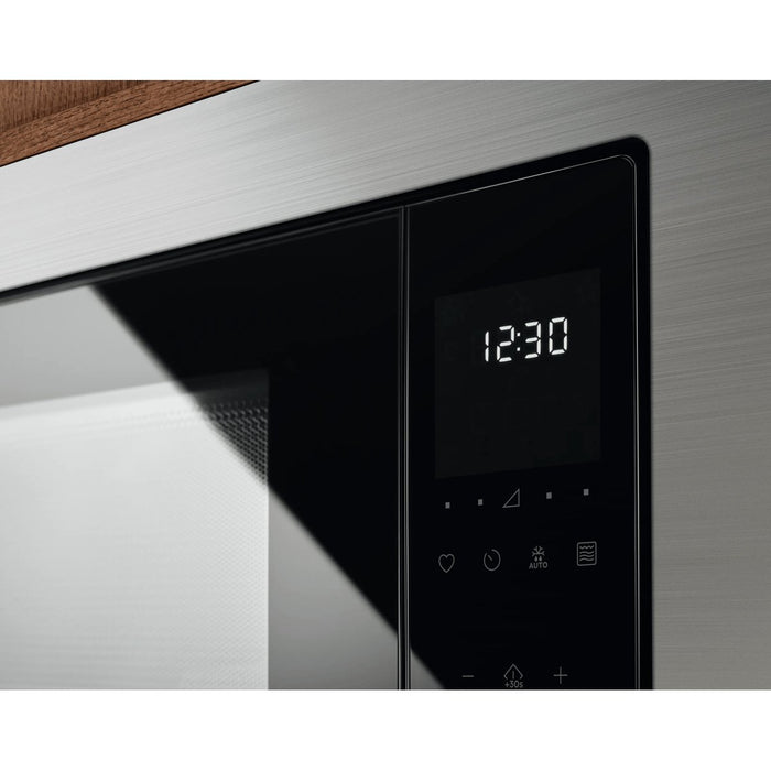 EAN 7333394155555 - Electrolux EMS4253TBX Acero inoxidable Microondas con grill Integrado 25 L 900 W imagen 3