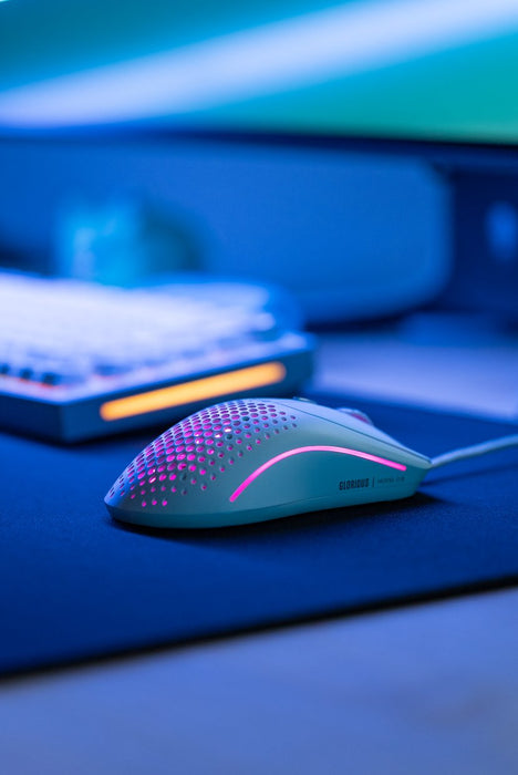 Raton  Glorious Model O 2 Usb Rgb Optical Gaming Mouse - Matte White [Glo-Ms-Ov2-Mw]