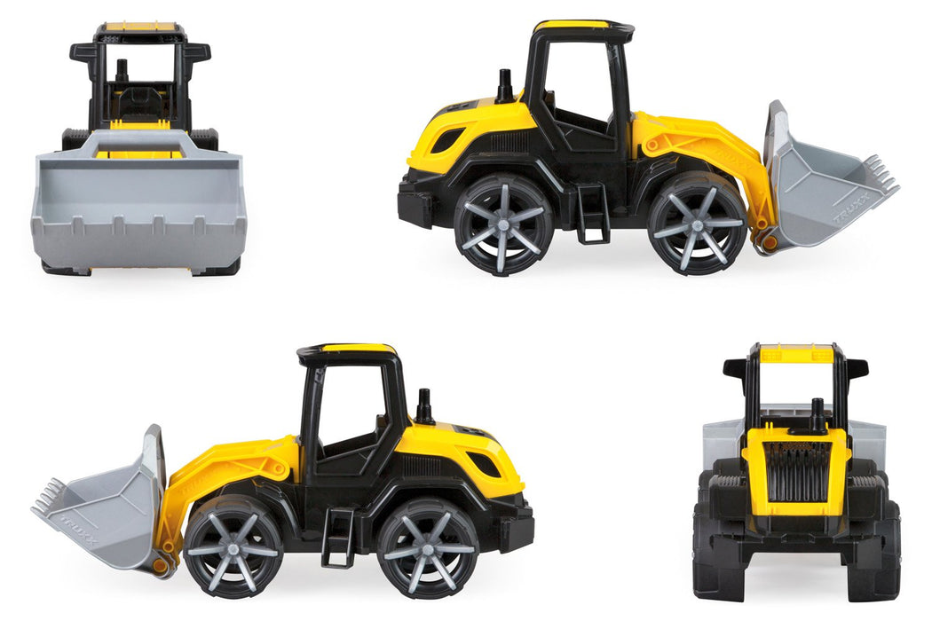 Lena Truxx2 Earth Mover  Presenter