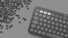 EAN 5099206110618 - Logitech 920-011843 teclado Universal Bluetooth QWERTY Inglés del Reino Unido Grafito imagen 7