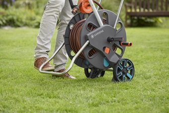 EAN 4078500032919 - Gardena AquaRoll L Easy Tambor de carrete Manual Negro, Azul, Naranja imagen 5