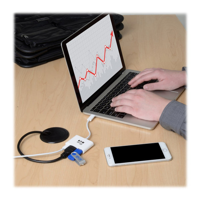 Adaptador Eaton Tripplite Series Usb-C To Hdmi  With Usb-A Port