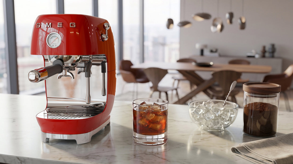 EAN 8017709349479 - Smeg ECF03CREU cafetera eléctrica Semi-automática Máquina espresso 1,4 L imagen 17
