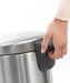 EAN 8710755112041 - Brabantia 112041 papelera 12 L Alrededor Acero inoxidable imagen 9