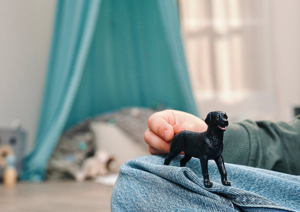 Schleich Farm World Negroer Labrador Retriever Welpe 14922