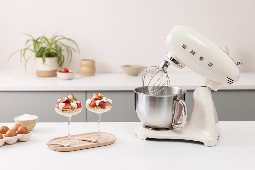 Smeg Küchenmaschine Multif. Smf05creu, 4.8l, 1000w, Cremefarben