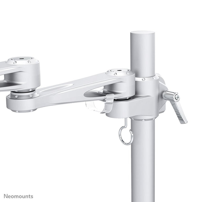 EAN 8717371441340 - Neomounts FPMA-D935 soporte para monitor 76,2 cm (30") Escritorio Plata imagen 6