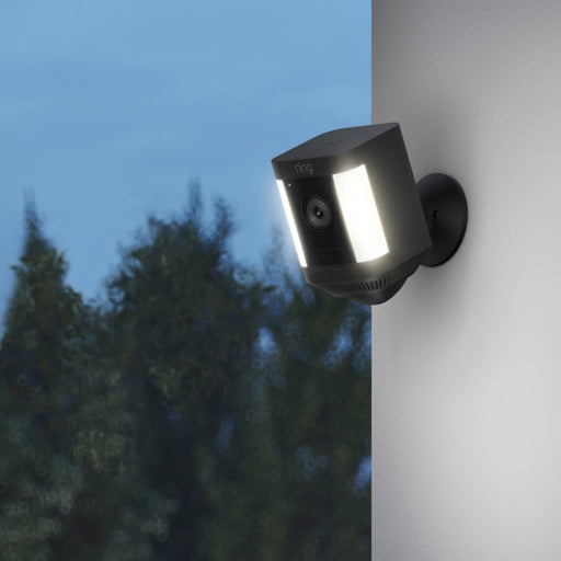 EAN 0840268946937 - Ring Spotlight Cam Plus Battery Caja Cámara de seguridad IP Exterior 1920 x 1080 Pixeles Techo/pared imagen 2