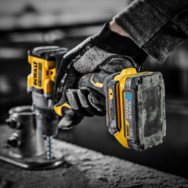 EAN 5035048750254 - DeWALT DCBP034-XJ cargador y batería cargable imagen 4