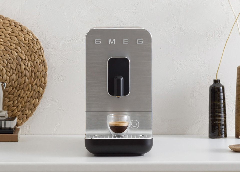 EAN 8017709334734 - Smeg BCC11BLMEU cafetera eléctrica Totalmente automática Máquina espresso 1,4 L imagen 30