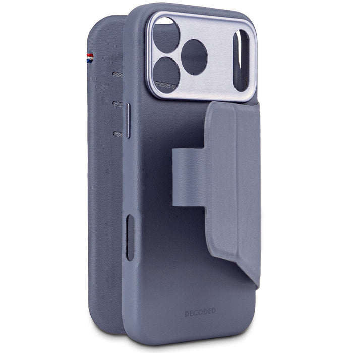 Decoded Silicone Detachable Wallet Ip 17 Pro Max Blue