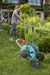 EAN 4078500034531 - Gardena 18517-20 carrete de manguera de jardín Tambor de carrete Manual Negro, Azul, Acero inoxidable imagen 3