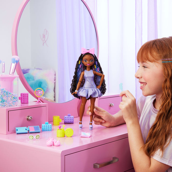 EAN 0194735313297 - Barbie JGG39 muñeca imagen 2
