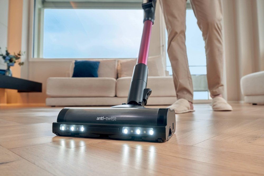 Hoover Hf610hx 011 Vacuum Cleaner, Handstick, Cordless, Operating Time 40 Min, Dust Container 0.7 L, Black