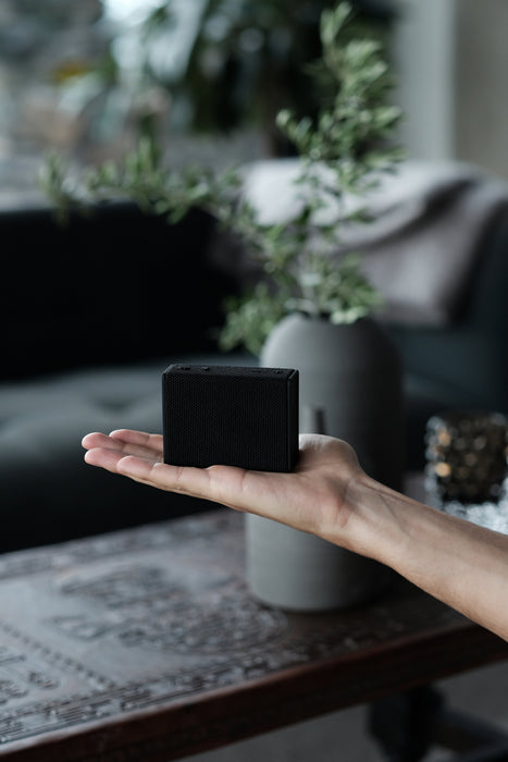 EAN 7350088302811 - Urbanista Sydney Altavoz monofónico portátil Negro 3 W imagen 3