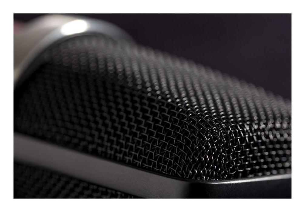 Neumann Tlm 102 Mt Studio-Set - Large-Diaphragm Condenser Microphone With Shock Mount, Black