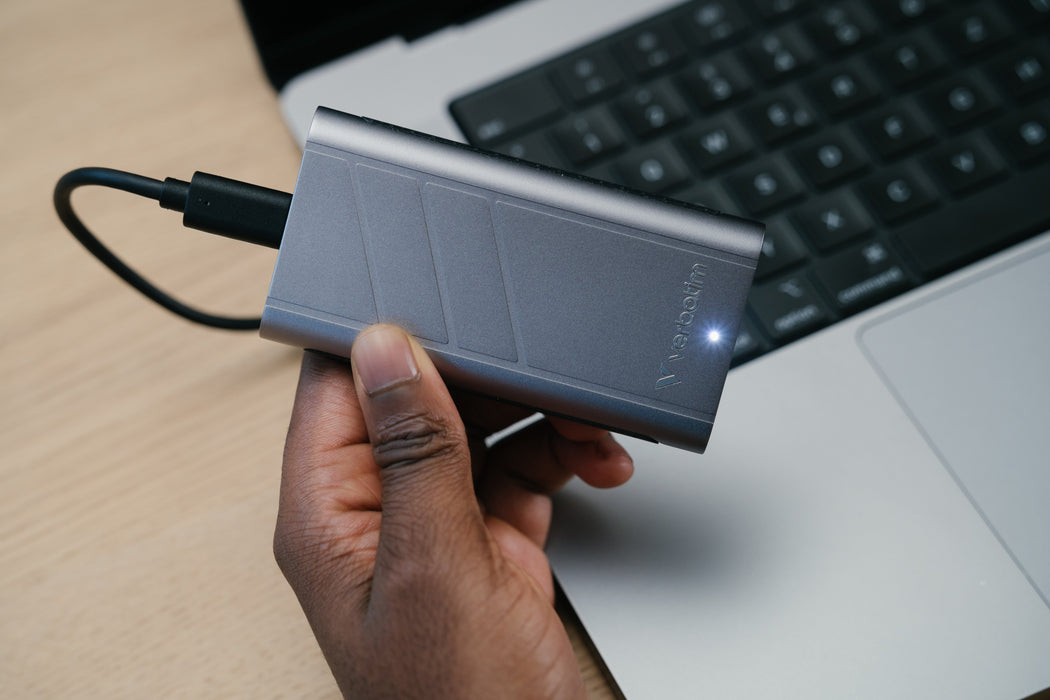 EAN 0023942320234 - Verbatim TurboMetal SSD USB4 4TB USB Tipo C USB4 Gen 2x2 Plata imagen 4