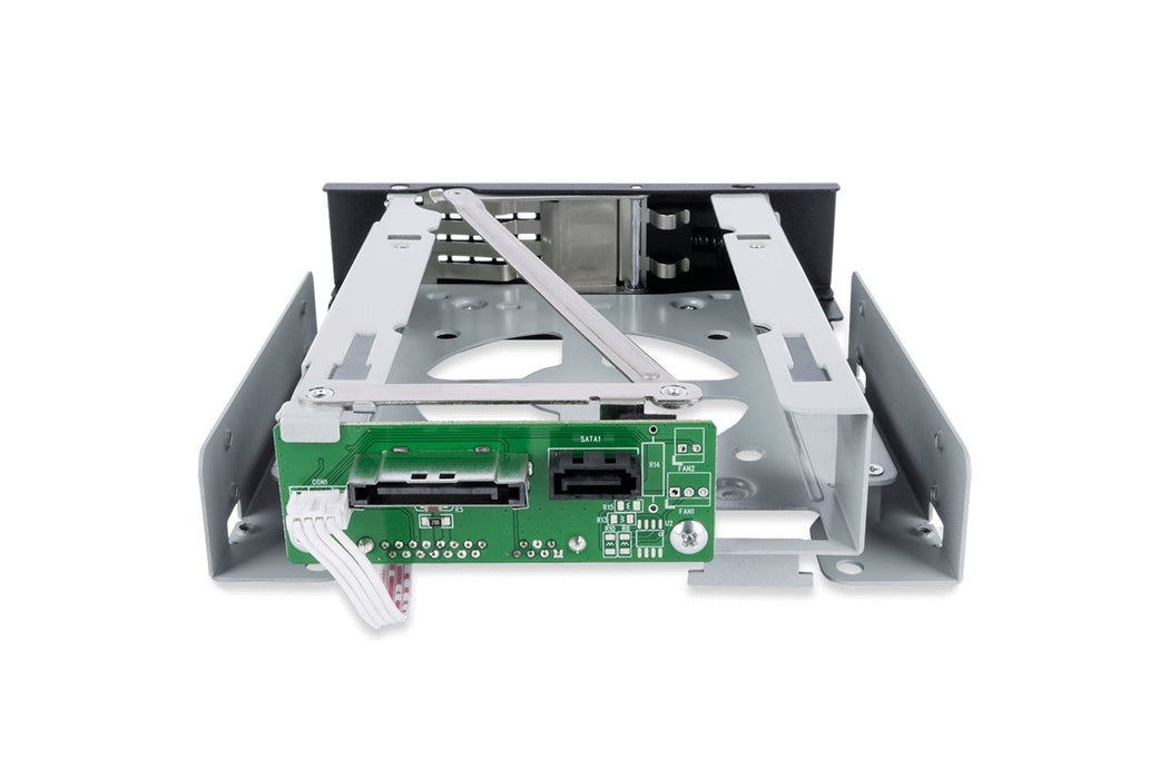 EAN 4713227445573 - Icy Dock MB171SP-1B panel bahía disco duro 13,3 cm (5.25") Panel de instalación Negro, Plata imagen 3