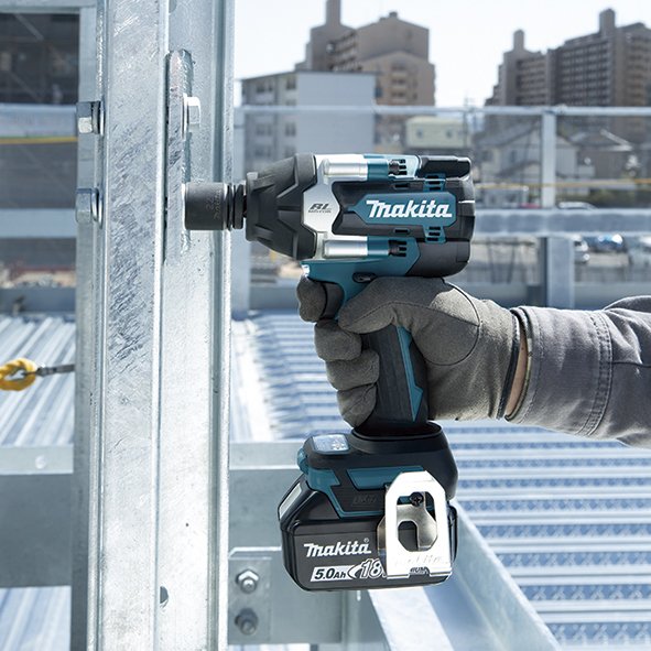 EAN 88381723862 - Makita DTW700RTJ no categorizado imagen 4